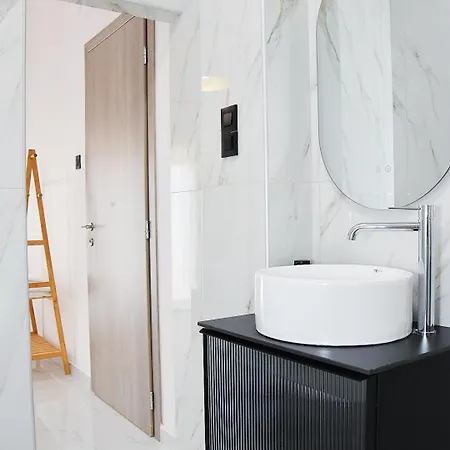 Luxury Apartment, 3 Bedrooms 3 Baths, Chania *