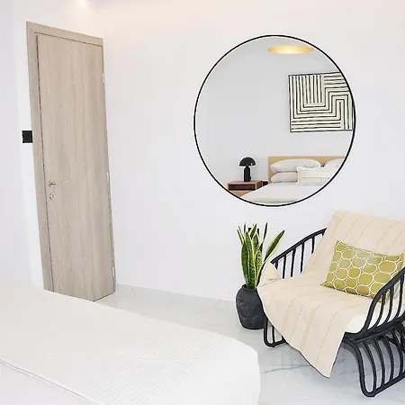 Daire Luxury Apartment, 3 Bedrooms 3 Baths, Chania Hanya