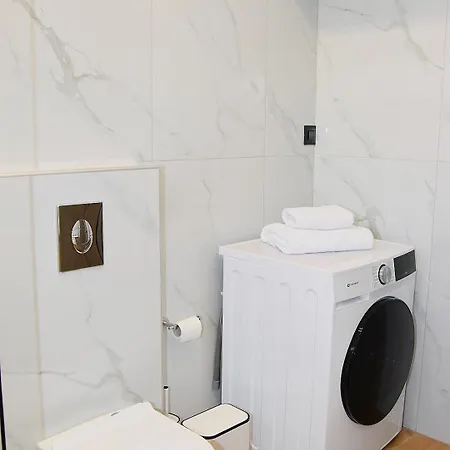 Daire Luxury Apartment, 3 Bedrooms 3 Baths, Chania